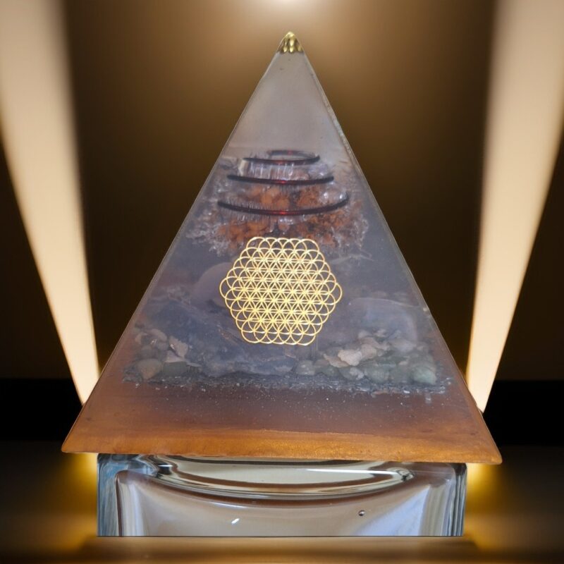 Orgonite Pirâmide Flor da Vida