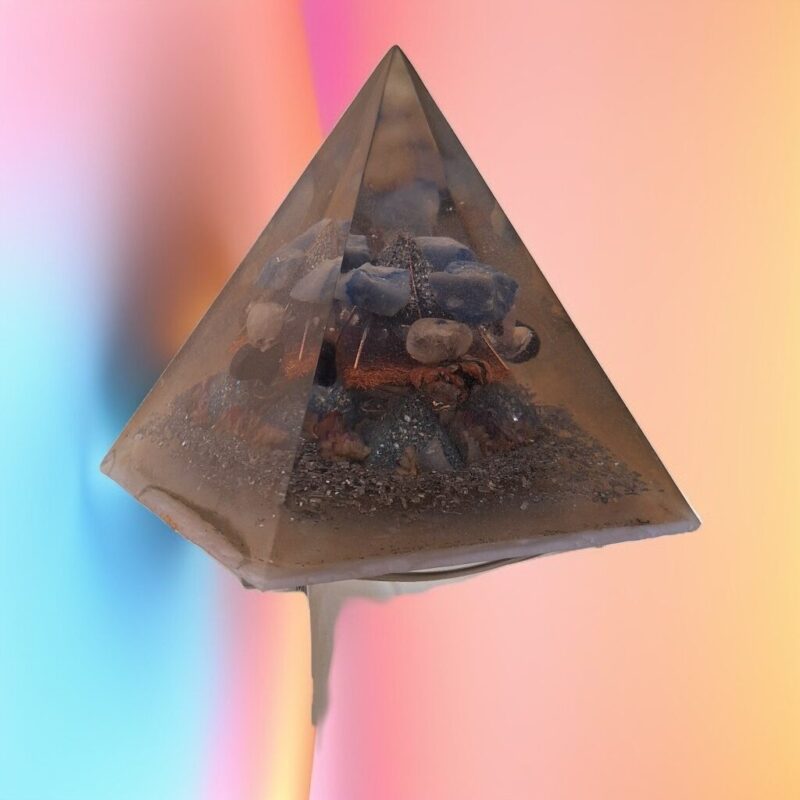 Orgonite Pirâmide Mãe